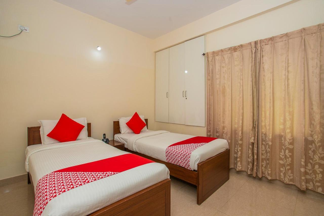 Отель Oyo 4797 Lulu Hospitality Yelahanka Экстерьер фото