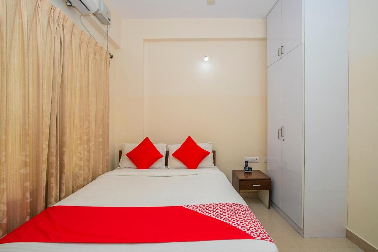 Отель Oyo 4797 Lulu Hospitality Yelahanka Экстерьер фото