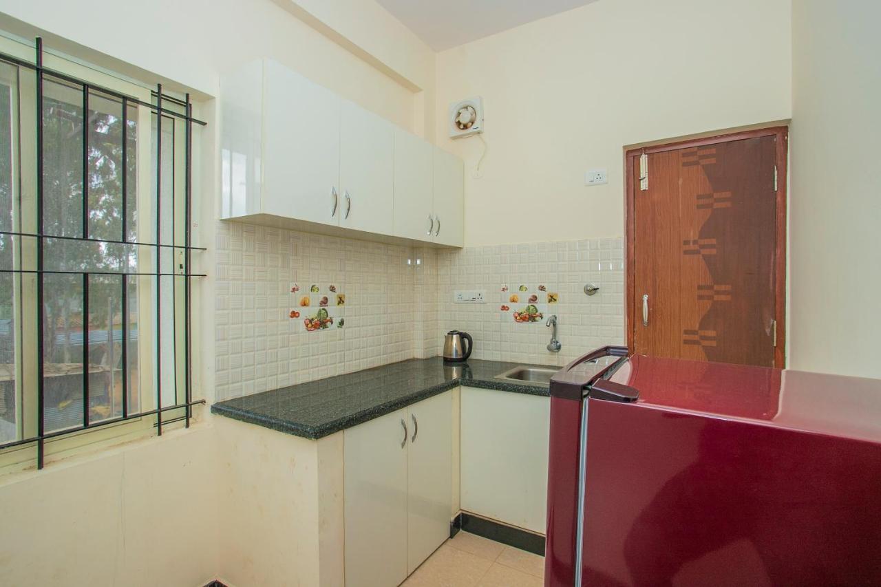 Отель Oyo 4797 Lulu Hospitality Yelahanka Экстерьер фото