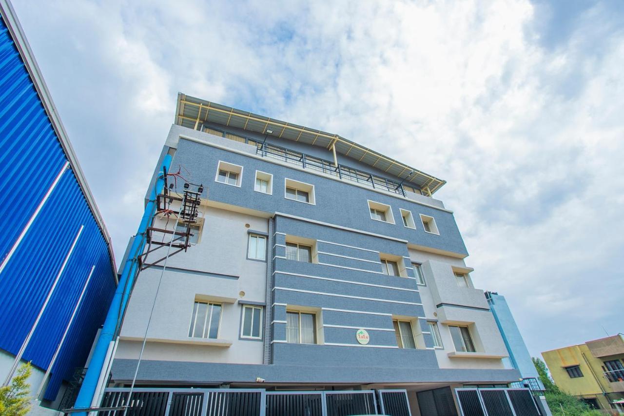 Отель Oyo 4797 Lulu Hospitality Yelahanka Экстерьер фото