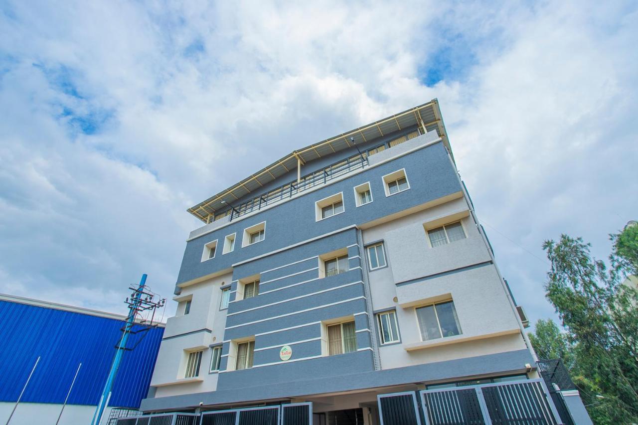 Отель Oyo 4797 Lulu Hospitality Yelahanka Экстерьер фото