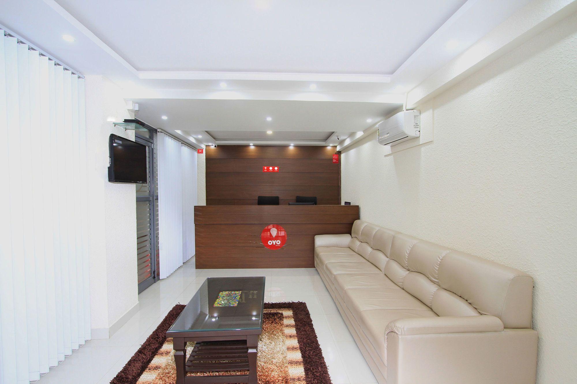 Отель Oyo 4797 Lulu Hospitality Yelahanka Экстерьер фото